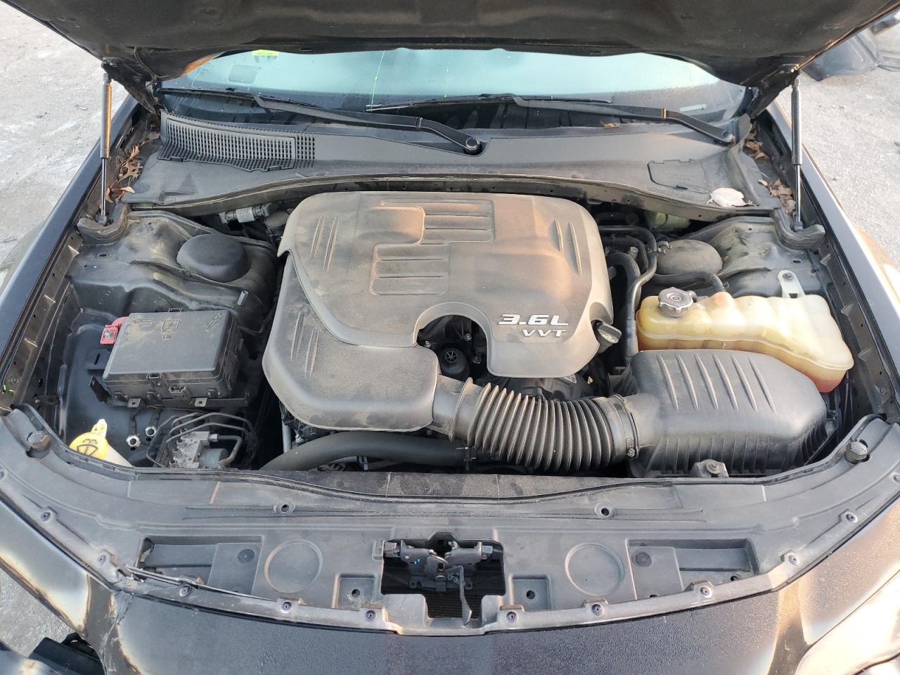 2016 Chrysler 300 S VIN: 2C3CCAGG2GH270323 Lot: 81271125