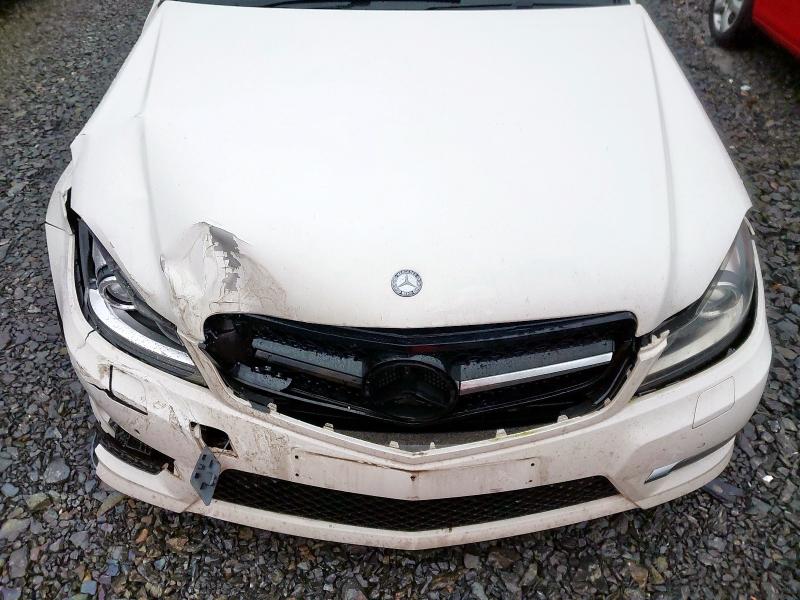 2013 MERCEDES-BENZ C CLASS C200 CDI BLUEEFFICIENCY AMG SPORT PLUS 4DR