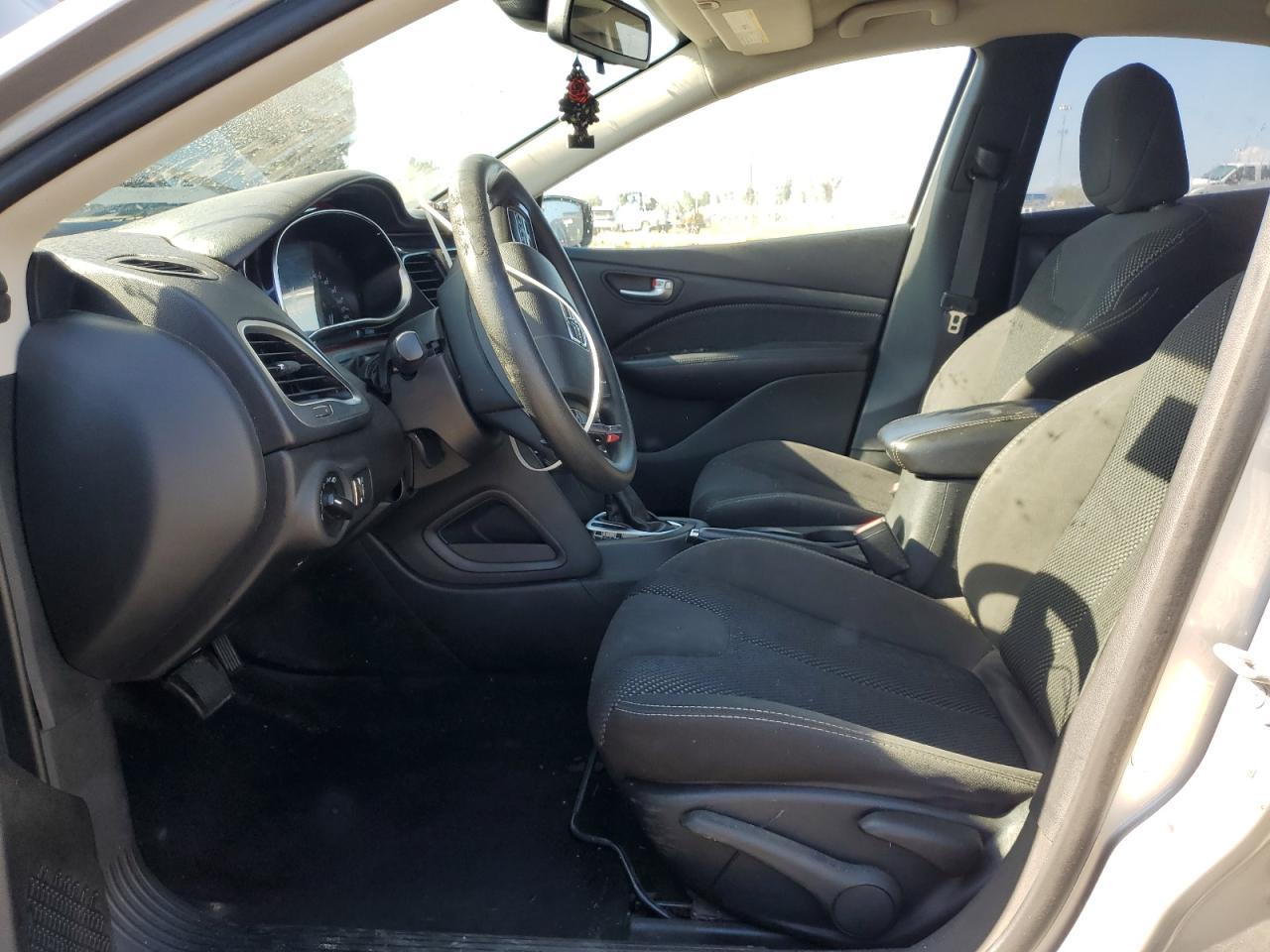 2015 Dodge Dart Sxt VIN: 1C3CDFBB2FD373744 Lot: 85342695