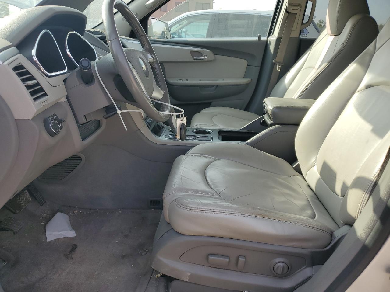 2010 Chevrolet Traverse Lt VIN: 1GNLVGED8AS114537 Lot: 84887565