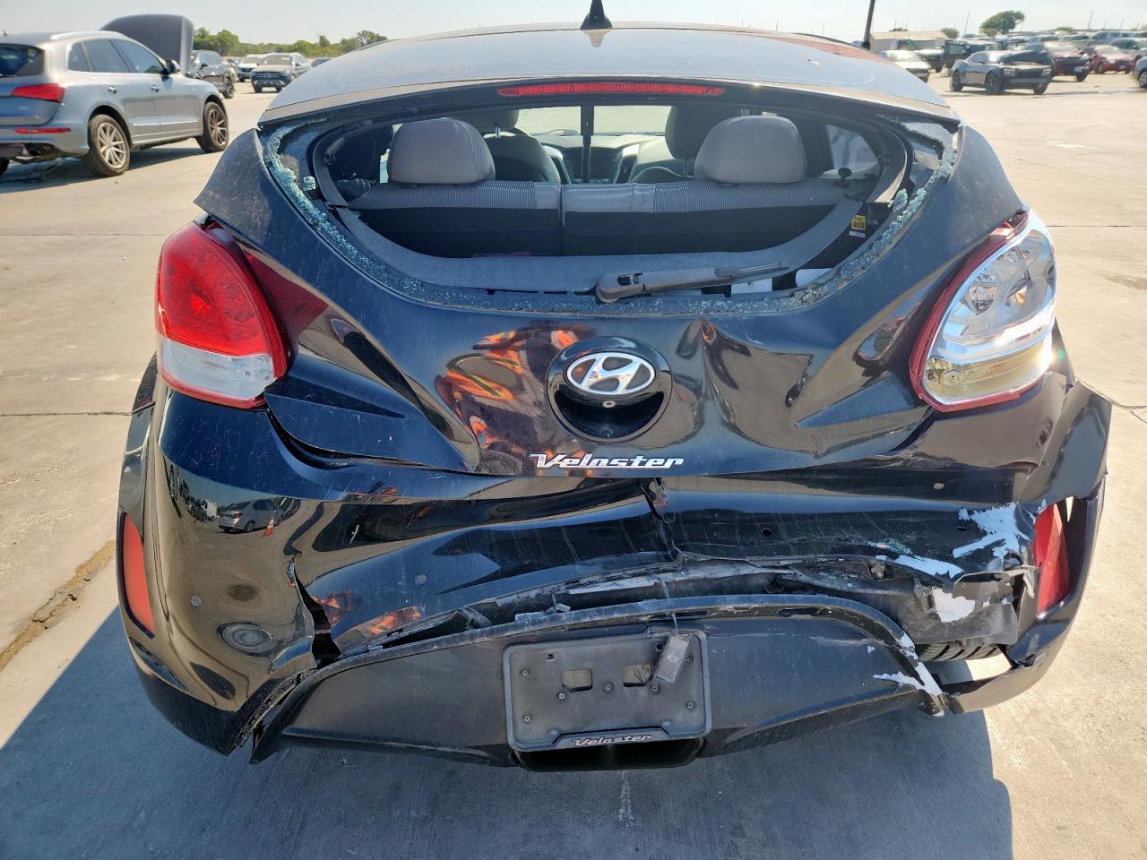 2014 Hyundai Veloster VIN: KMHTC6AD0EU186286 Lot: 82402835