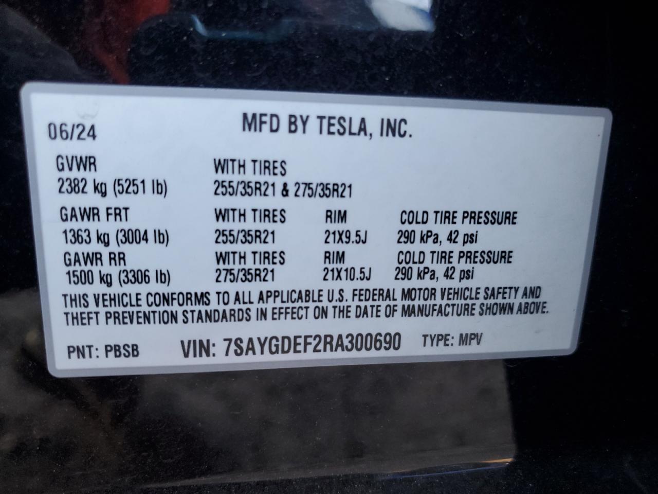 2024 Tesla Model Y VIN: 7SAYGDEF2RA300690 Lot: 91092415
