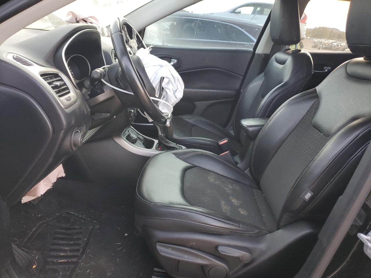 2018 Jeep Compass Latitude VIN: 3C4NJDBB9JT161105 Lot: 90521075