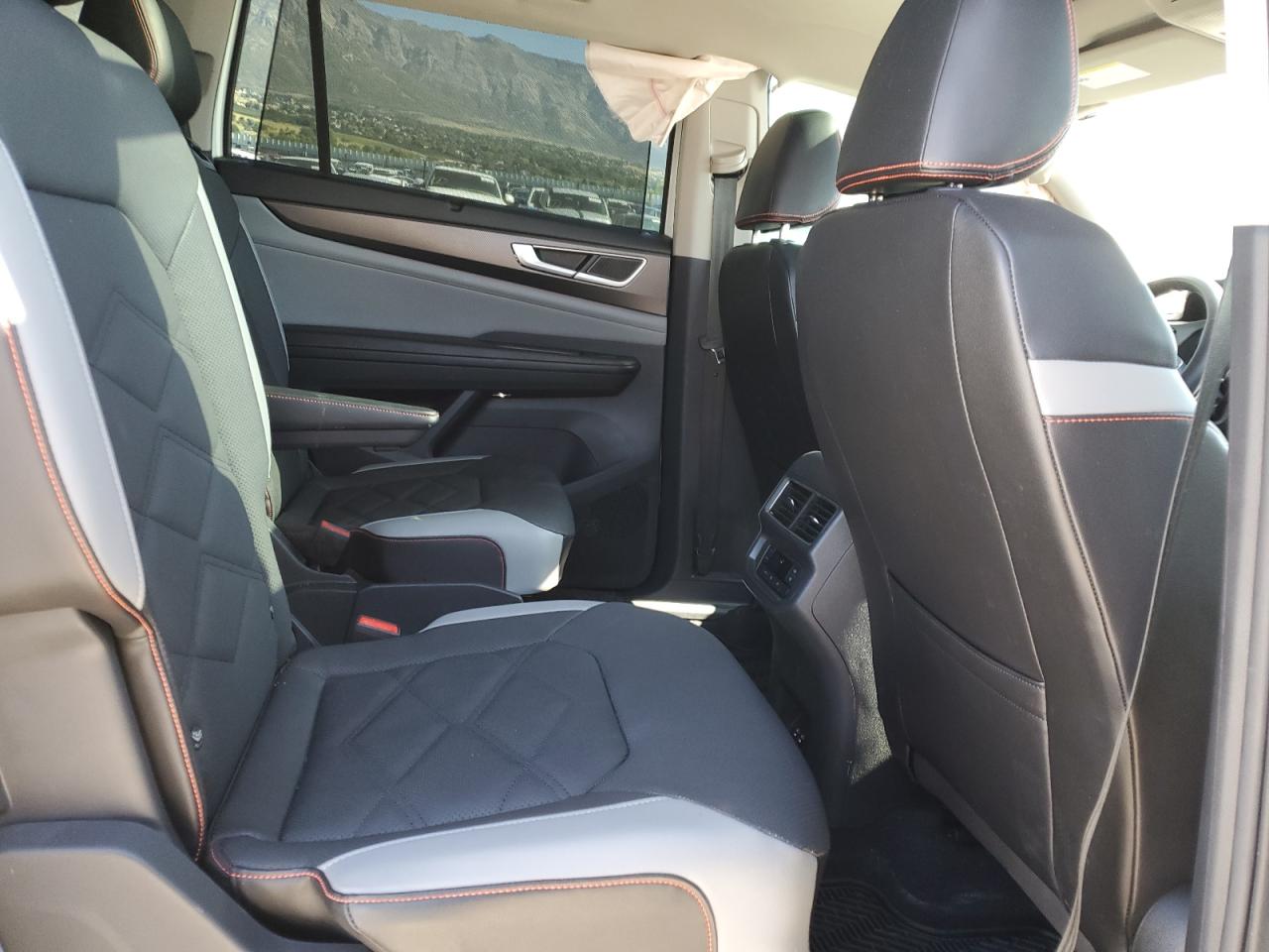 2024 Volkswagen Atlas Peak Edition Se VIN: 1V2CR2CA0RC570500 Lot: 82289715