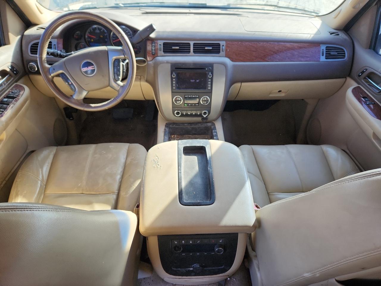 2008 GMC Yukon VIN: 1GKFC13J98R137106 Lot: 90734555