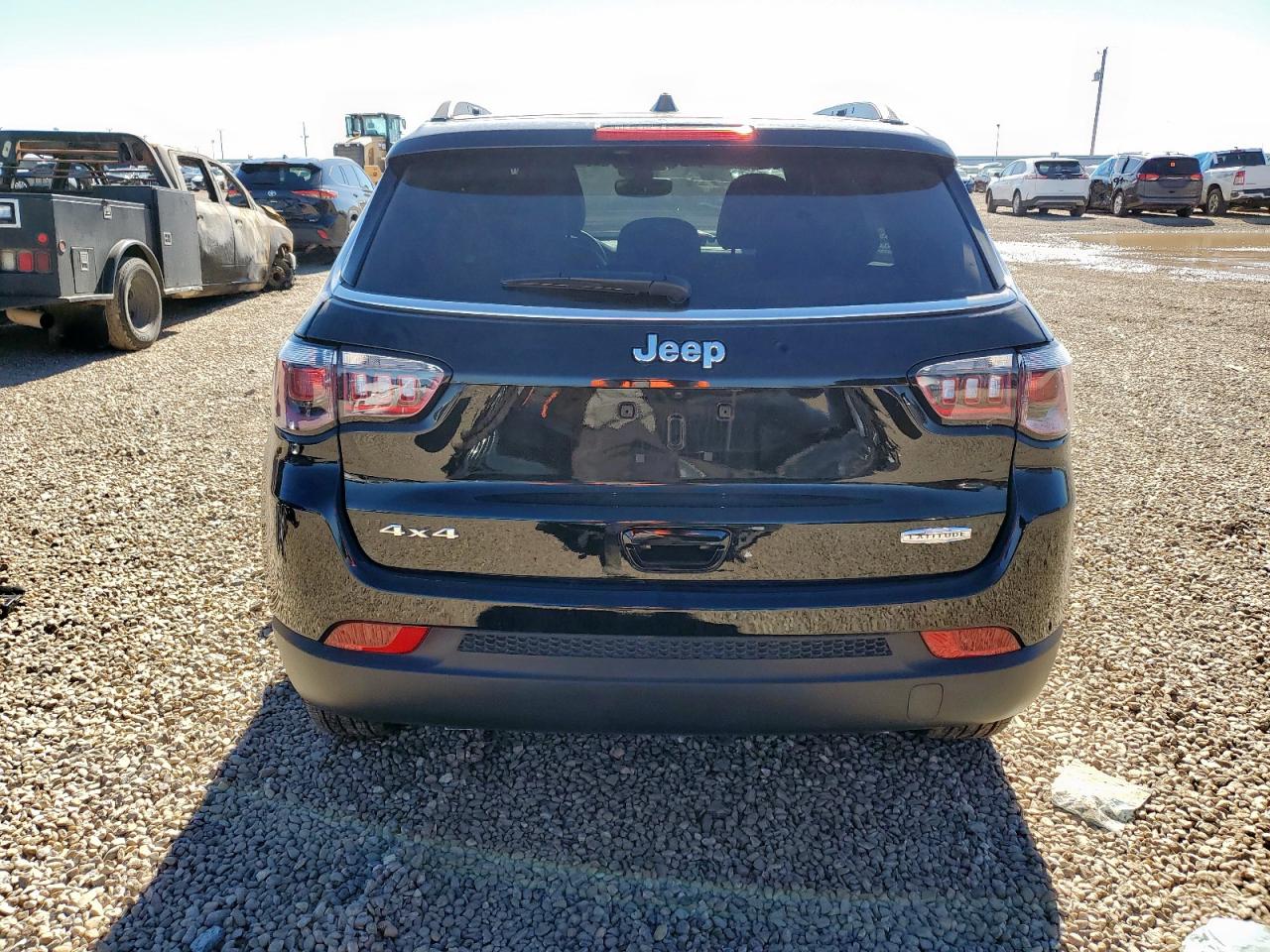 2025 Jeep Compass Latitude VIN: 3C4NJDBN3ST562029 Lot: 90340665