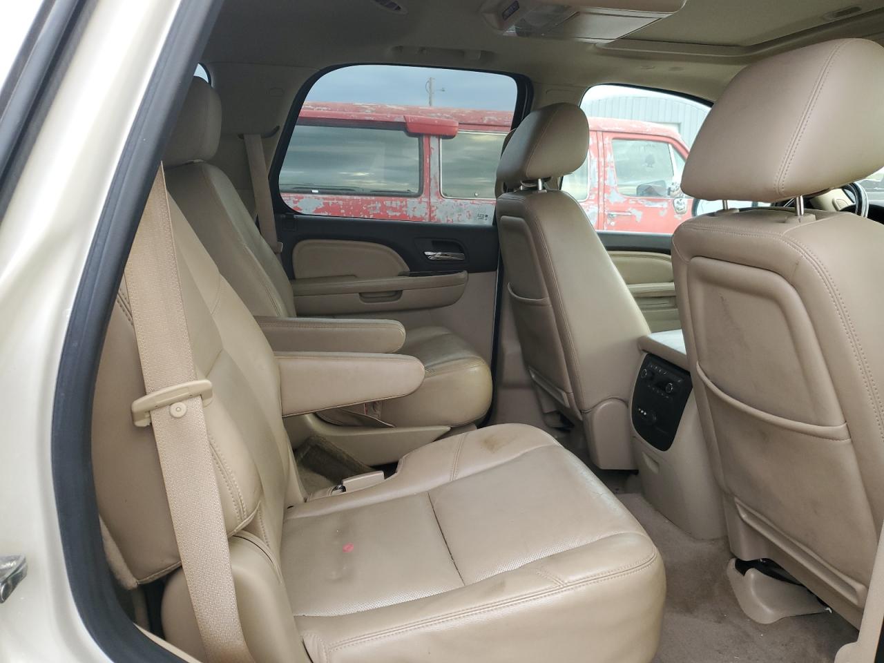 2012 GMC Yukon Denali VIN: 1GKS2EEF8CR136457 Lot: 81586205