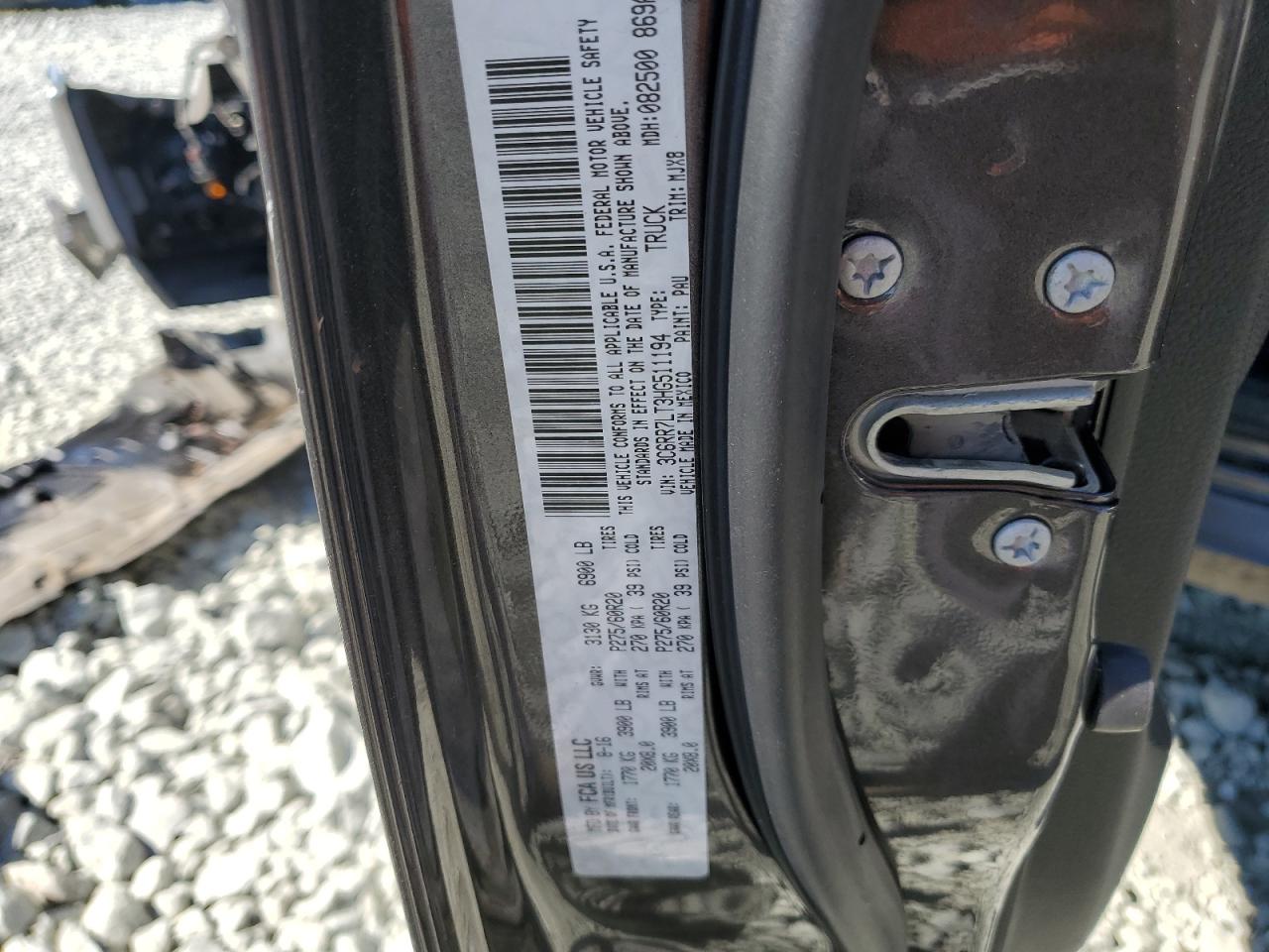 2017 Ram 1500 Slt VIN: 3C6RR7LT3HG511194 Lot: 82661165