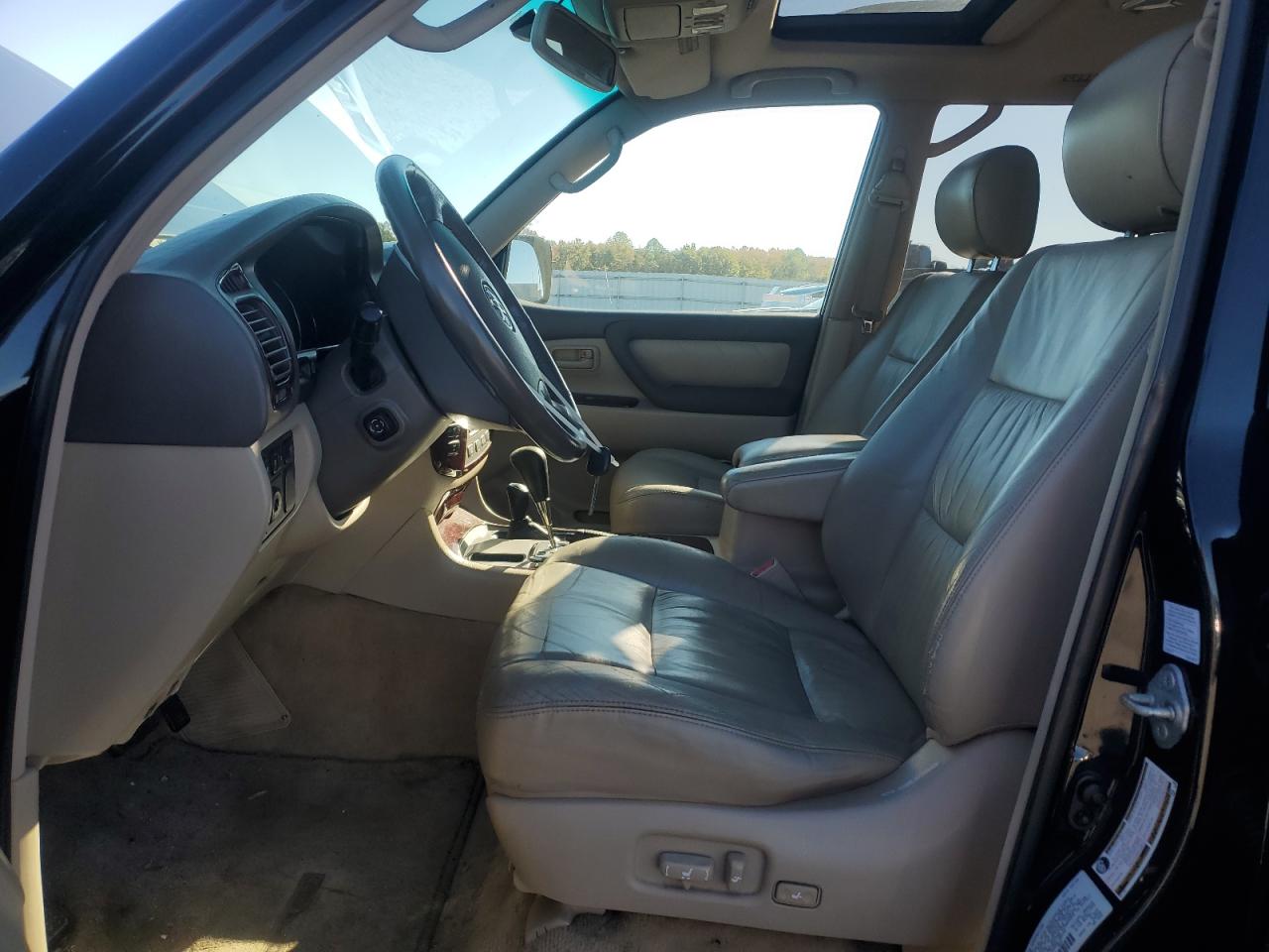 2005 Toyota Land Cruiser VIN: JTEHT05J852070087 Lot: 82571845