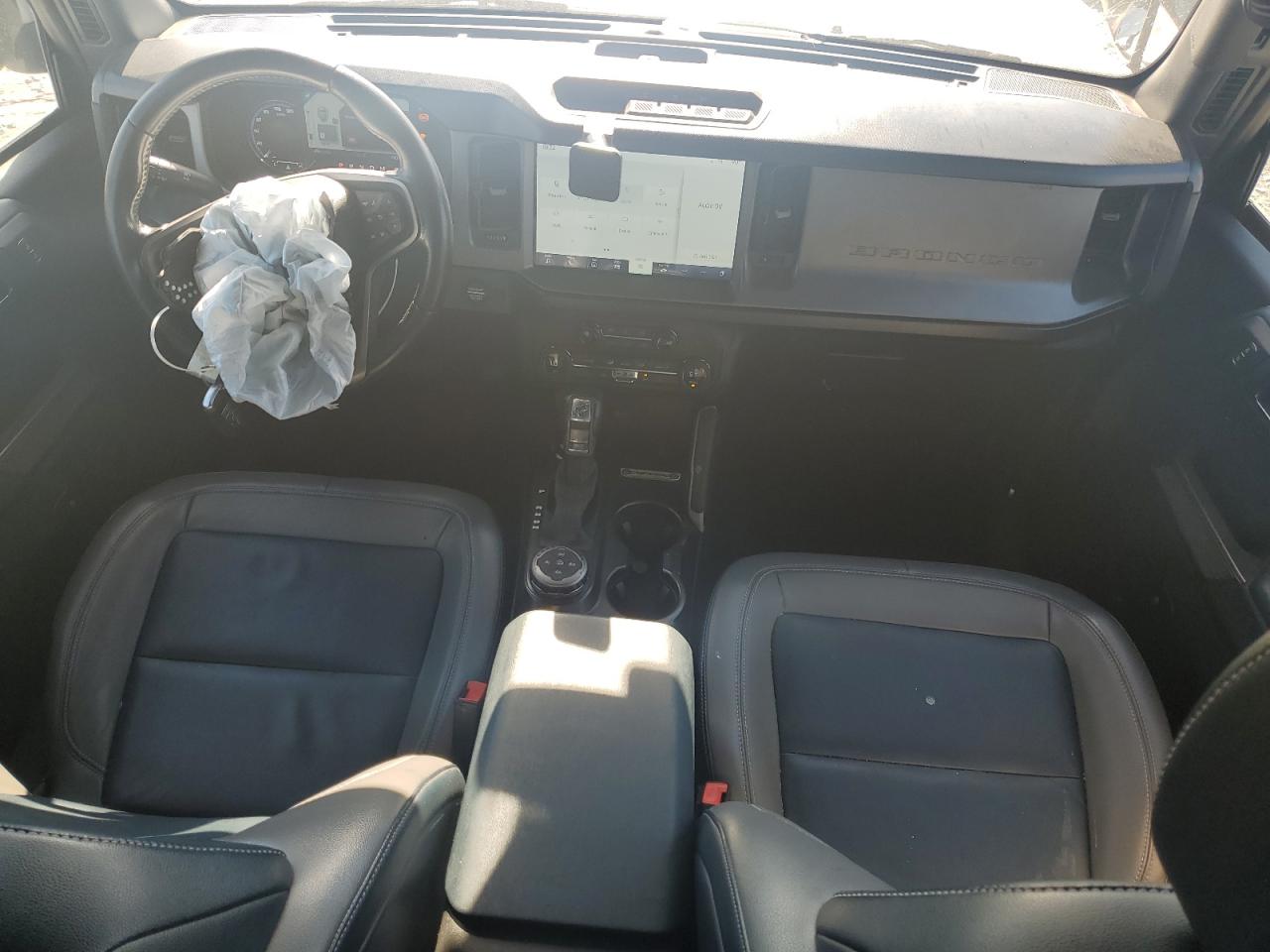 2021 Ford Bronco Base VIN: 1FMDE5DHXMLA63588 Lot: 85293735