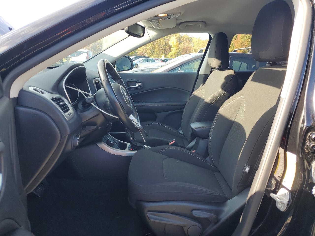2020 Jeep Compass Sport VIN: 3C4NJDAB9LT210033 Lot: 87058655