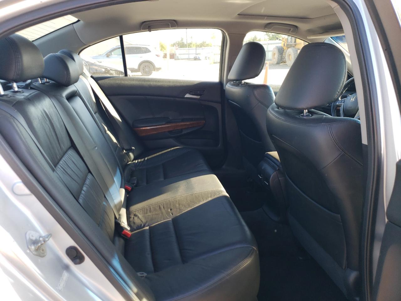 2011 Honda Accord Exl VIN: 1HGCP3F85BA017110 Lot: 85154655