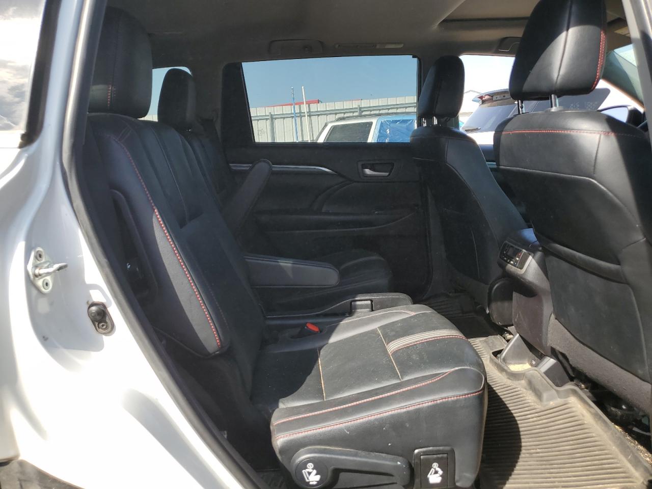 2019 Toyota Highlander Se VIN: 5TDJZRFH2KS602927 Lot: 84982705