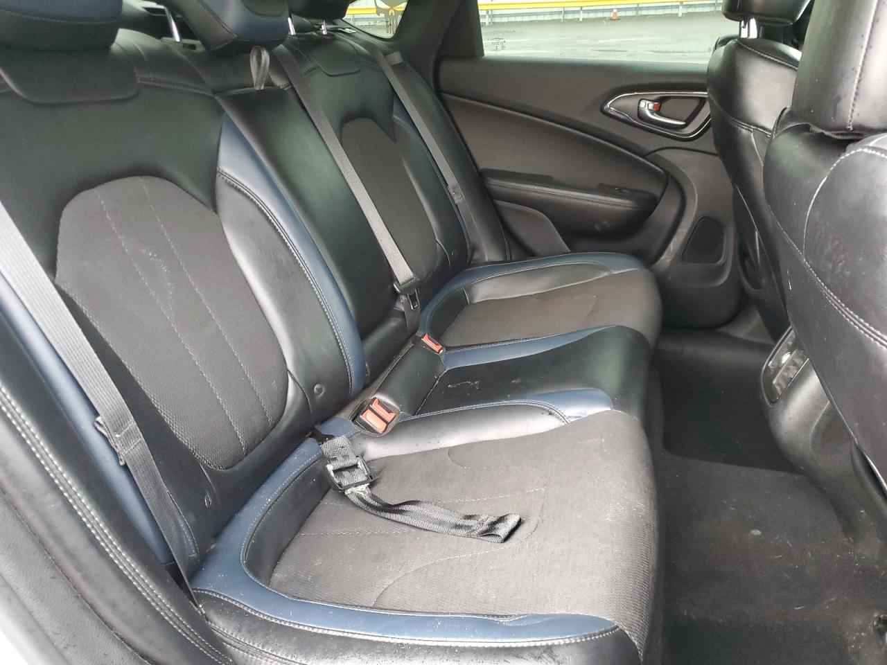 2015 Chrysler 200 S VIN: 1C3CCCBB5FN554493 Lot: 90876925