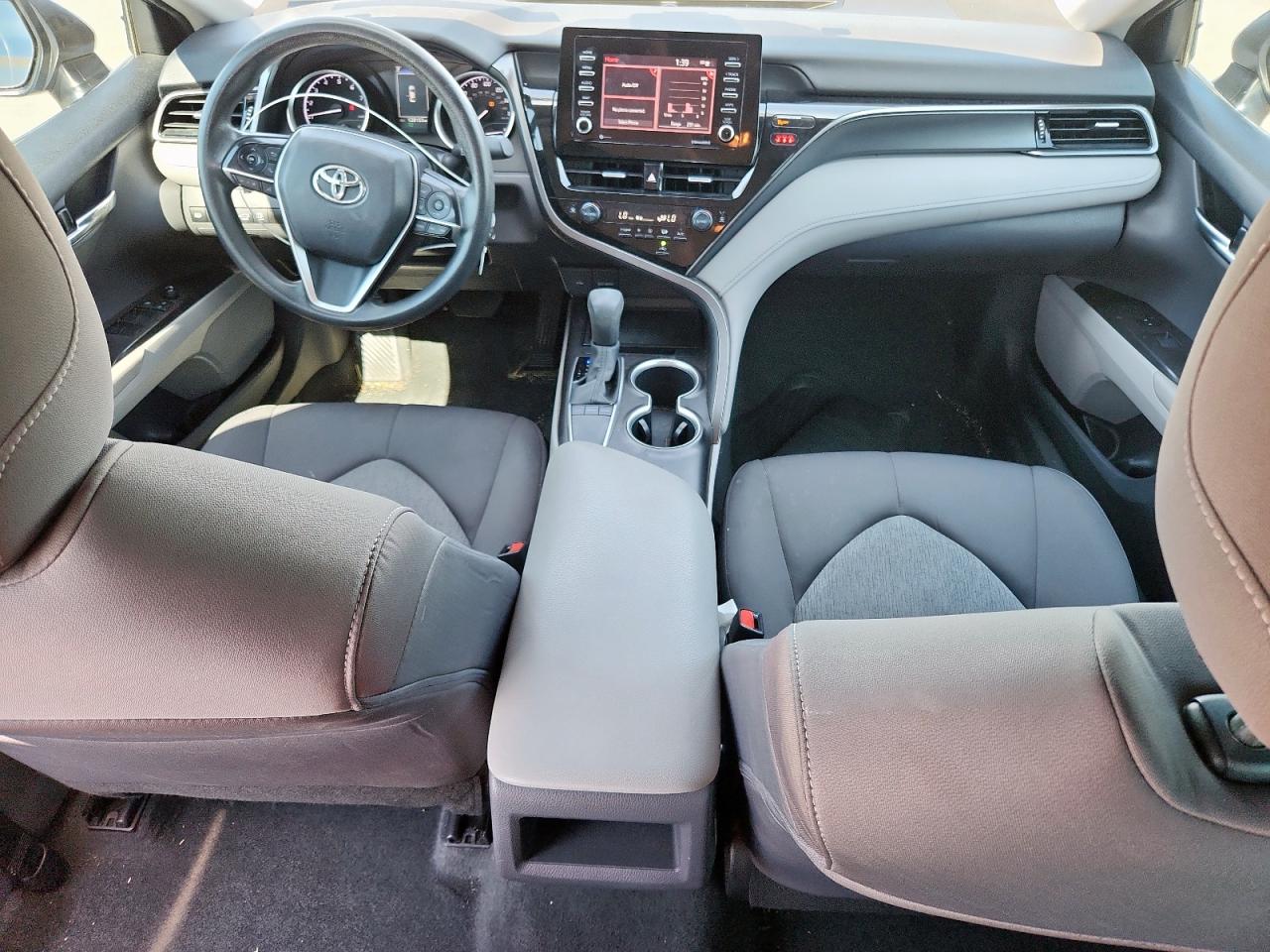 2022 Toyota Camry Le VIN: 4T1C11AK8NU693282 Lot: 82476815