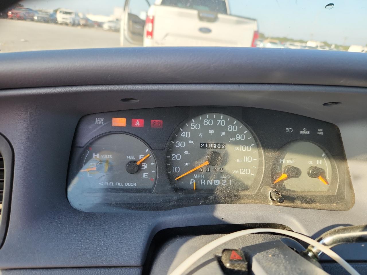 1997 Mercury Grand Marq VIN: 2MELM74W6VX700010 Lot: 82351545