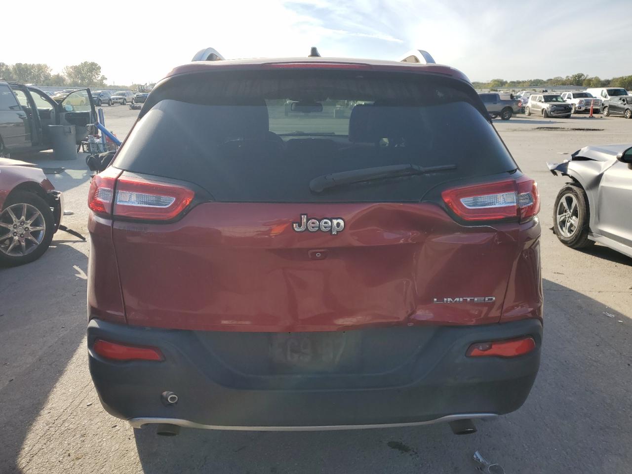 2014 Jeep Cherokee Limited VIN: 1C4PJLDS7EW245715 Lot: 89805145