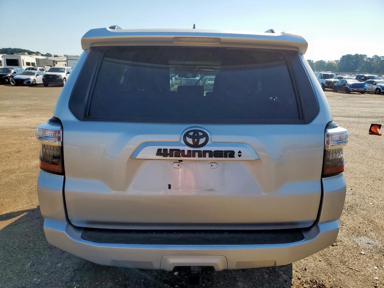 2022 Toyota 4Runner Sr5 VIN: JTEFU5JR5N5277466 Lot: 85115385