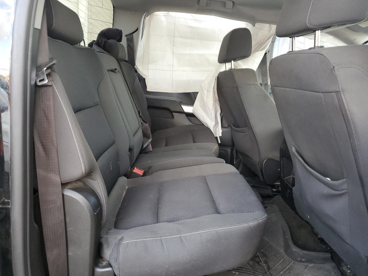 2018 Chevrolet Silverado K1500 Lt VIN: 3GCUKREC7JG101892 Lot: 82225935