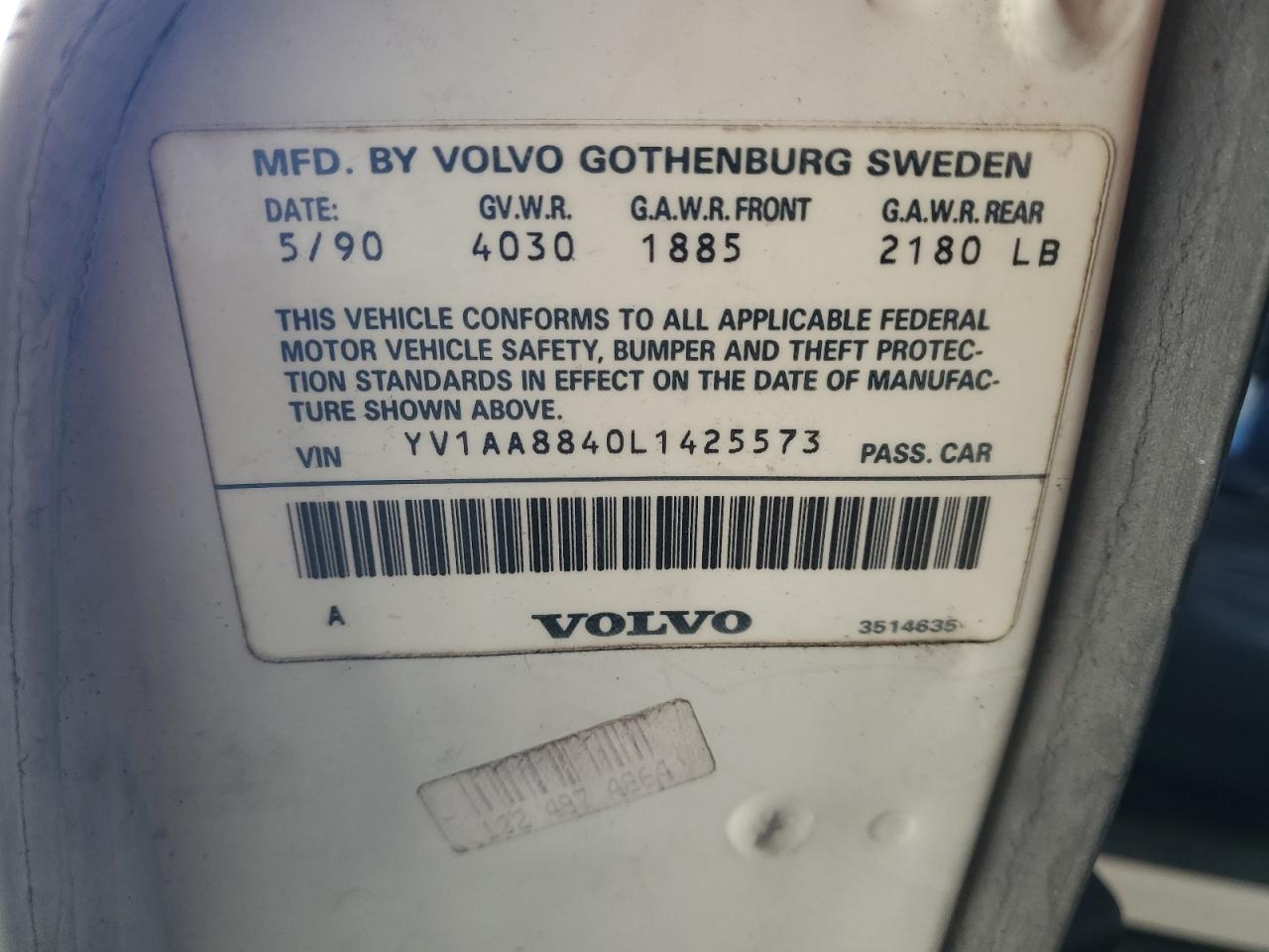 1990 Volvo 240 Base VIN: YV1AA8840L1425573 Lot: 85182375