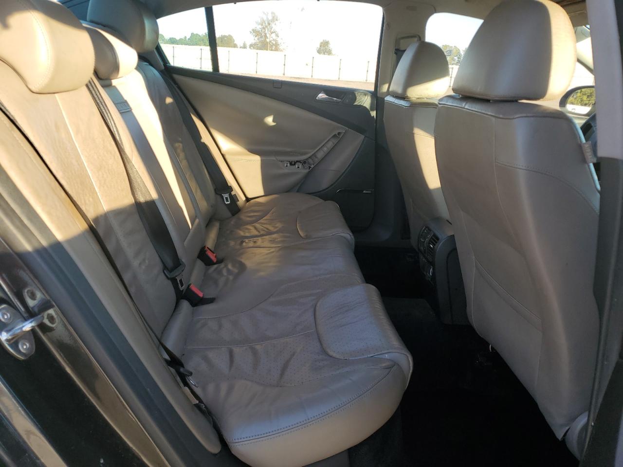 2008 Volkswagen Passat Lux VIN: WVWEK93C18E078490 Lot: 87358795