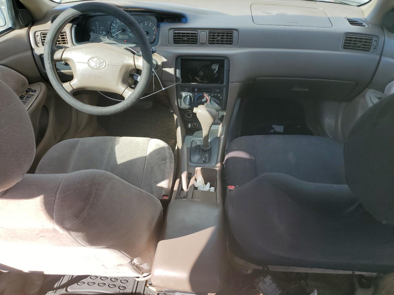 1997 Toyota Camry Ce VIN: 4T1BF22K8VU037634 Lot: 81998345