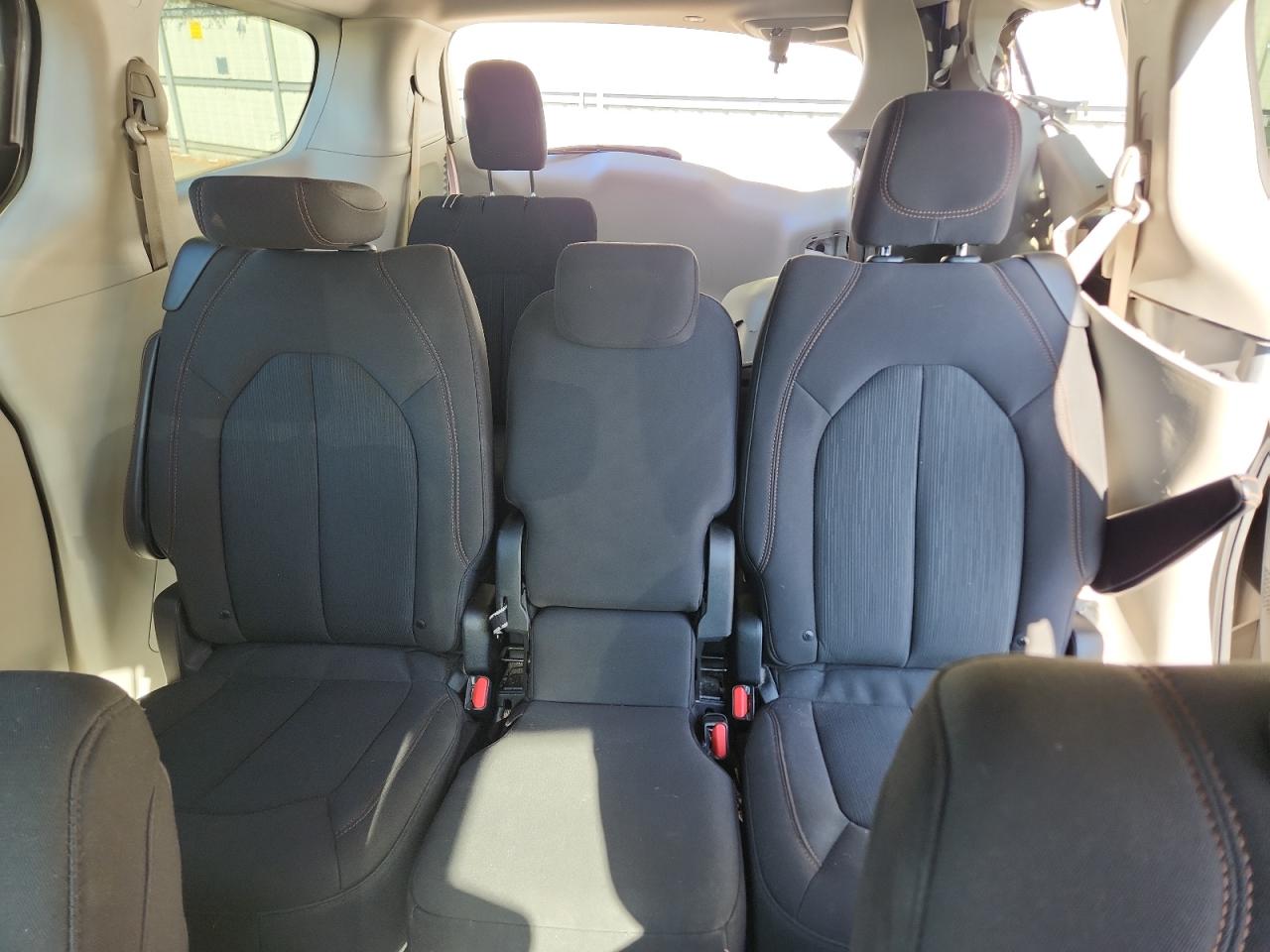 2019 Chrysler Pacifica Touring Plus VIN: 2C4RC1FG8KR549463 Lot: 89526765