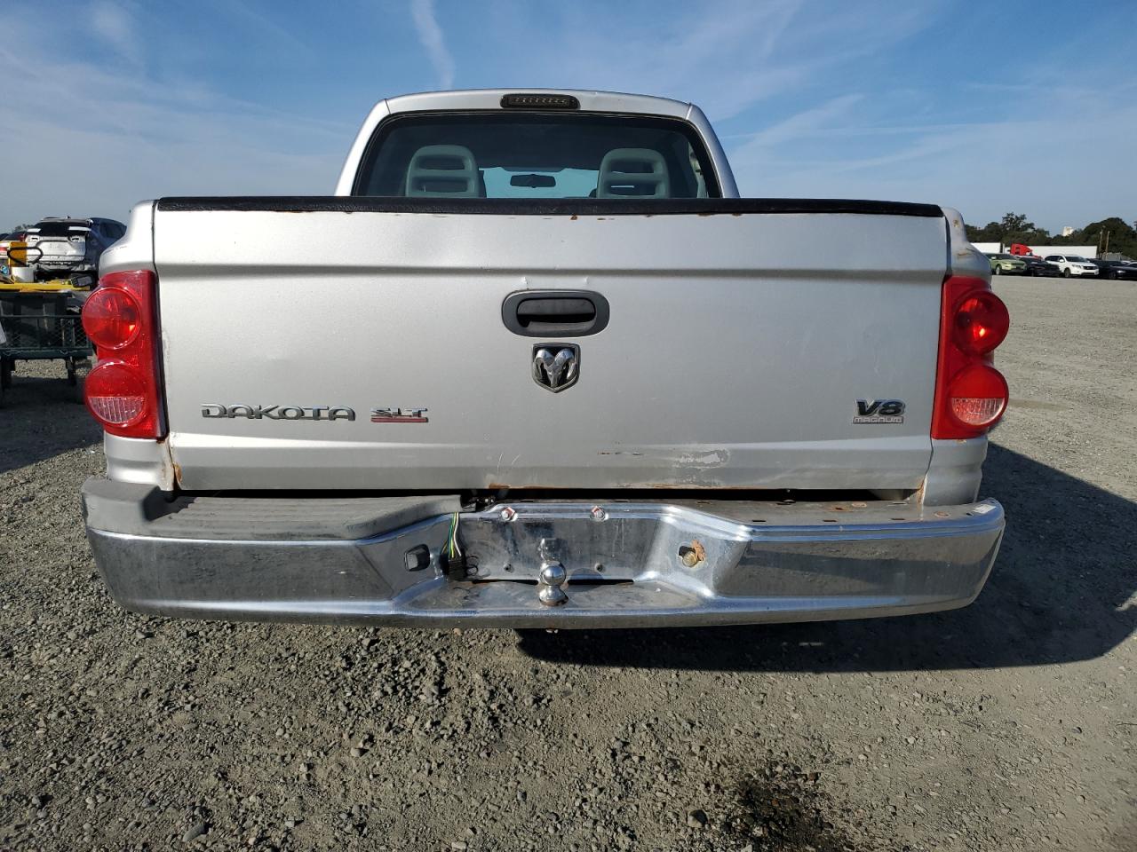 2006 Dodge Dakota Quad Slt VIN: 1D7HE48N96S671083 Lot: 89634915