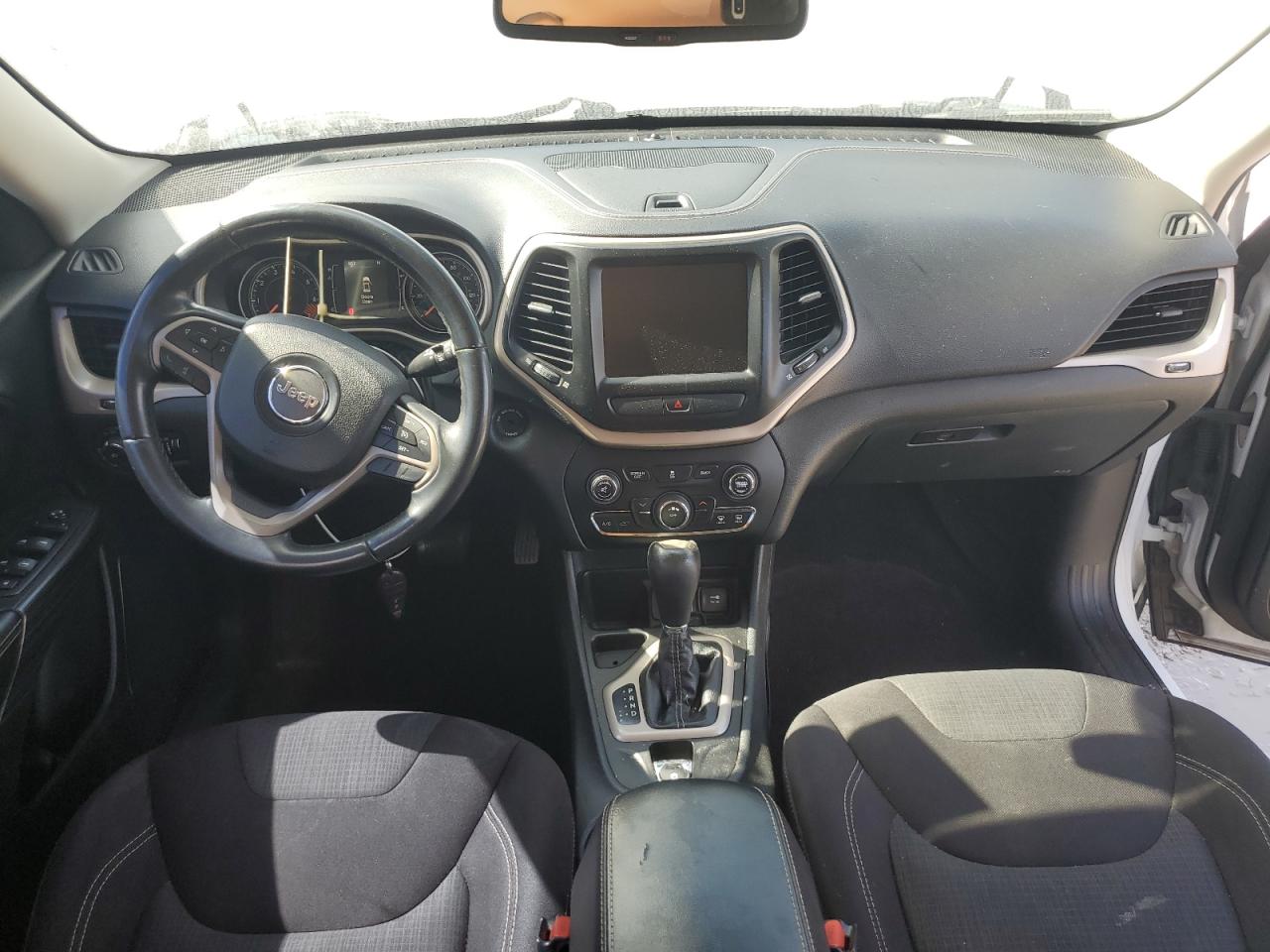 2015 Jeep Cherokee Latitude VIN: 1C4PJLCB6FW721360 Lot: 87398795