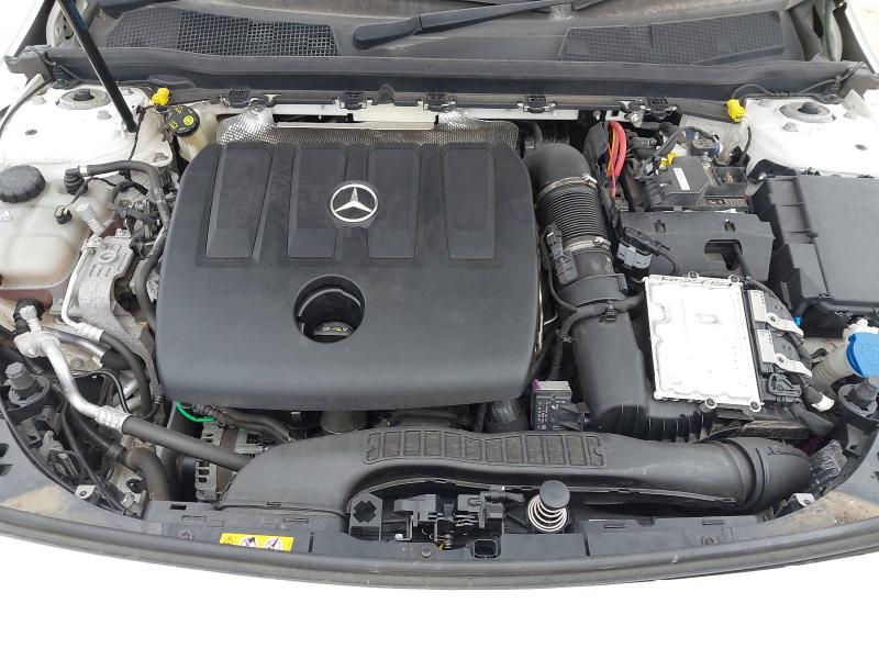 2019 MERCEDES-BENZ A 180 AMG LINE D AUTO 