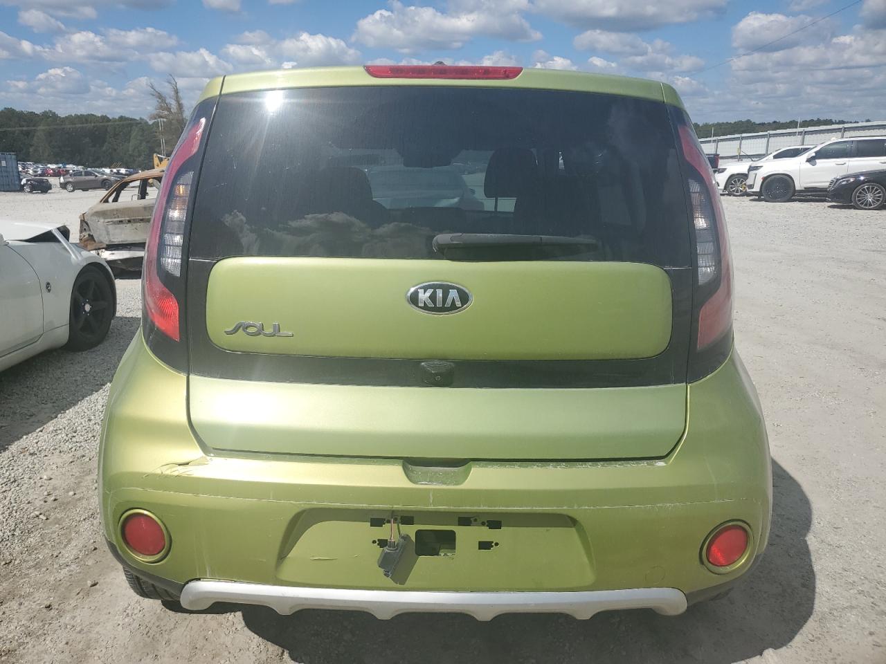 2017 Kia Soul + VIN: KNDJP3A57H7880337 Lot: 86646585