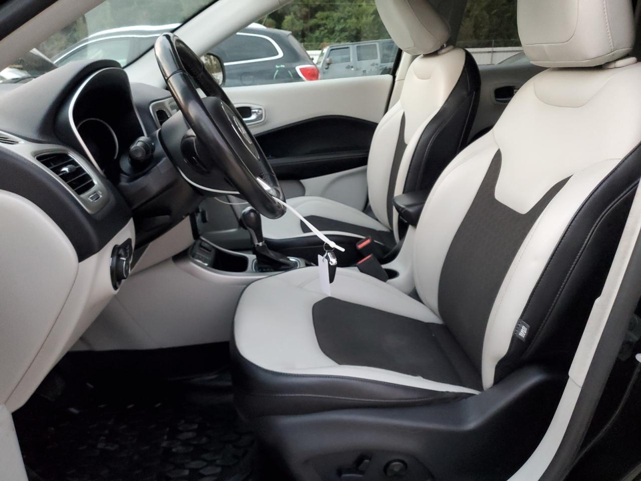 2018 Jeep Compass Latitude VIN: 3C4NJCBB9JT194468 Lot: 85858235