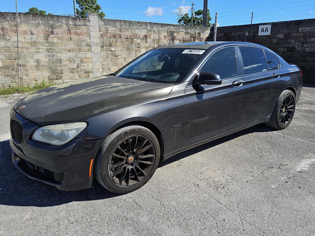 Фото: WBAYA8C51DC996576