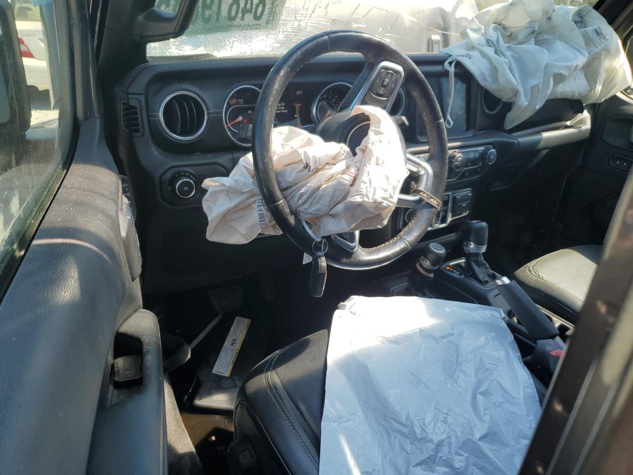 2018 Jeep Wrangler Unlimited Sahara VIN: 1C4HJXEN5JW302217 Lot: 84819885