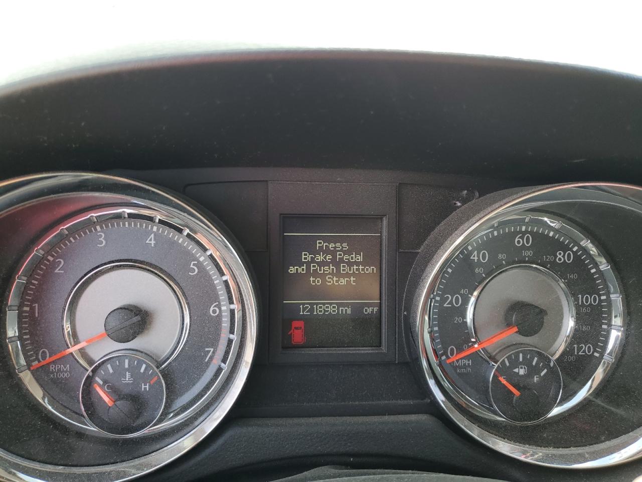 2015 Chrysler Town & Country Touring L VIN: 2C4RC1CG4FR716590 Lot: 82001275