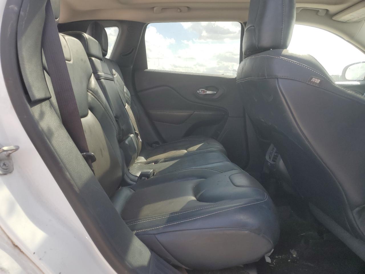 2015 Jeep Cherokee Limited VIN: 1C4PJLDSXFW516350 Lot: 82644135