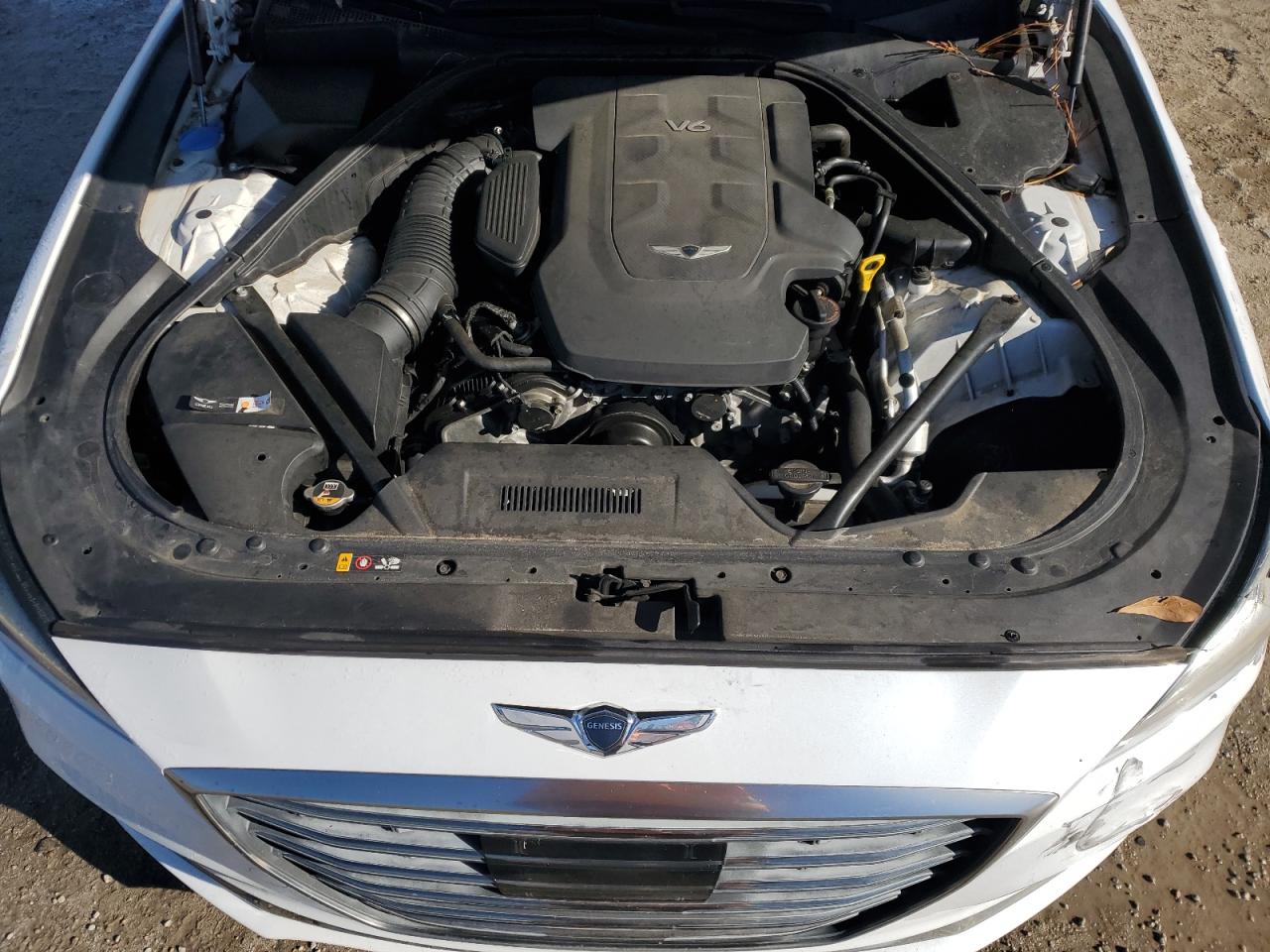 2018 Genesis G80 Base VIN: KMHGN4JE0JU235246 Lot: 90231735