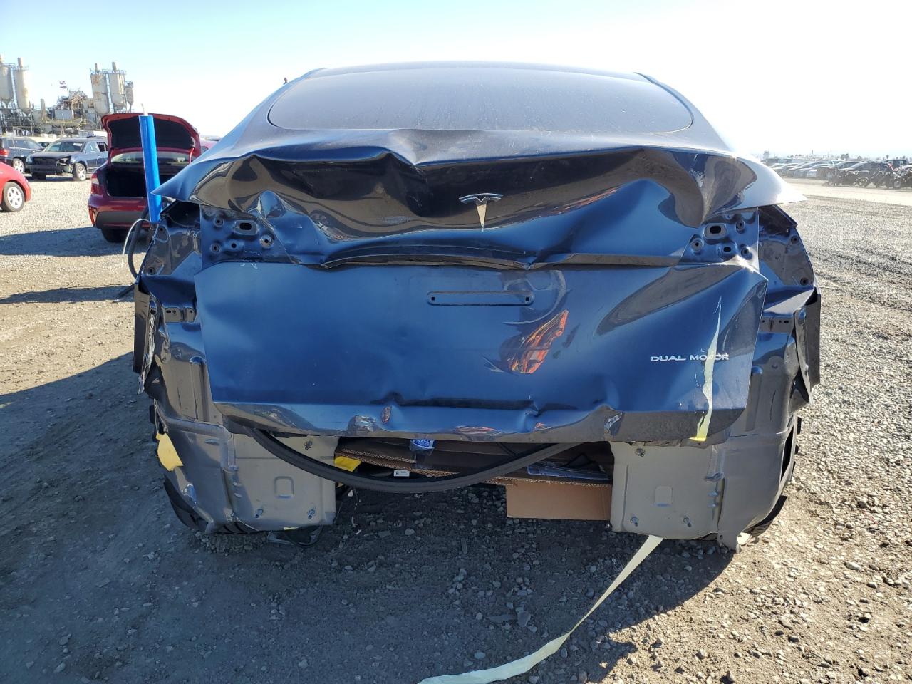 2024 Tesla Model Y VIN: 7SAYGDEE7RA233995 Lot: 84012835