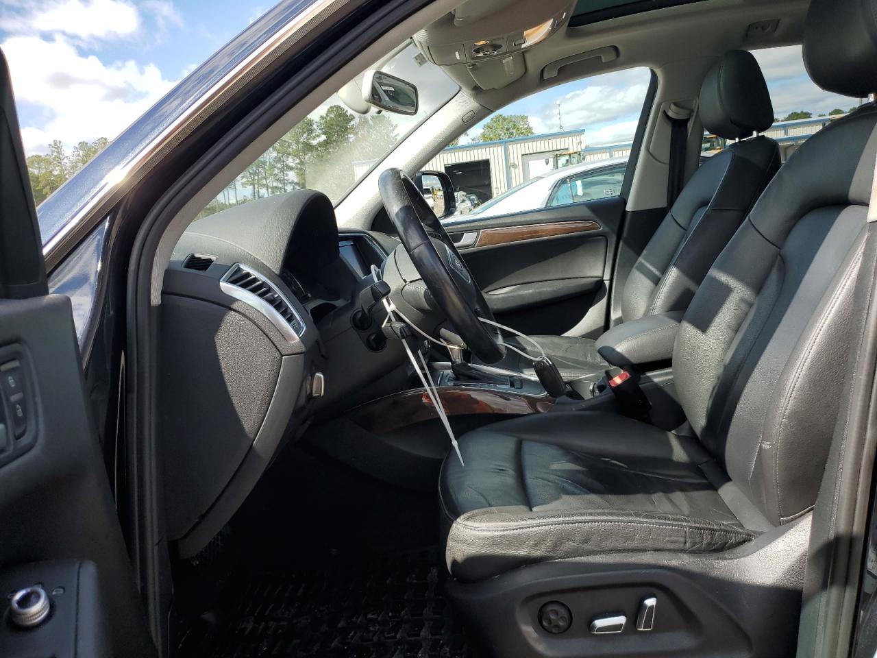 2016 Audi Q5 Premium VIN: WA1C2AFP1GA132037 Lot: 90036235