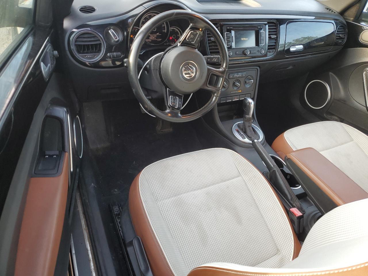 2015 Volkswagen Beetle 1.8T VIN: 3VWF17AT6FM656506 Lot: 85352515