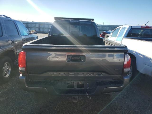  TOYOTA TACOMA 2018 Серый