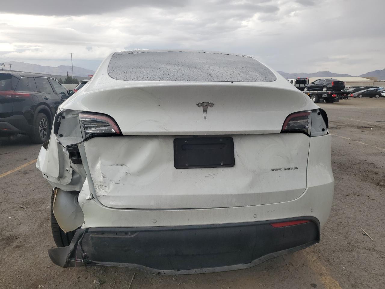2020 Tesla Model Y VIN: 5YJYGDEE0LF047724 Lot: 85751705
