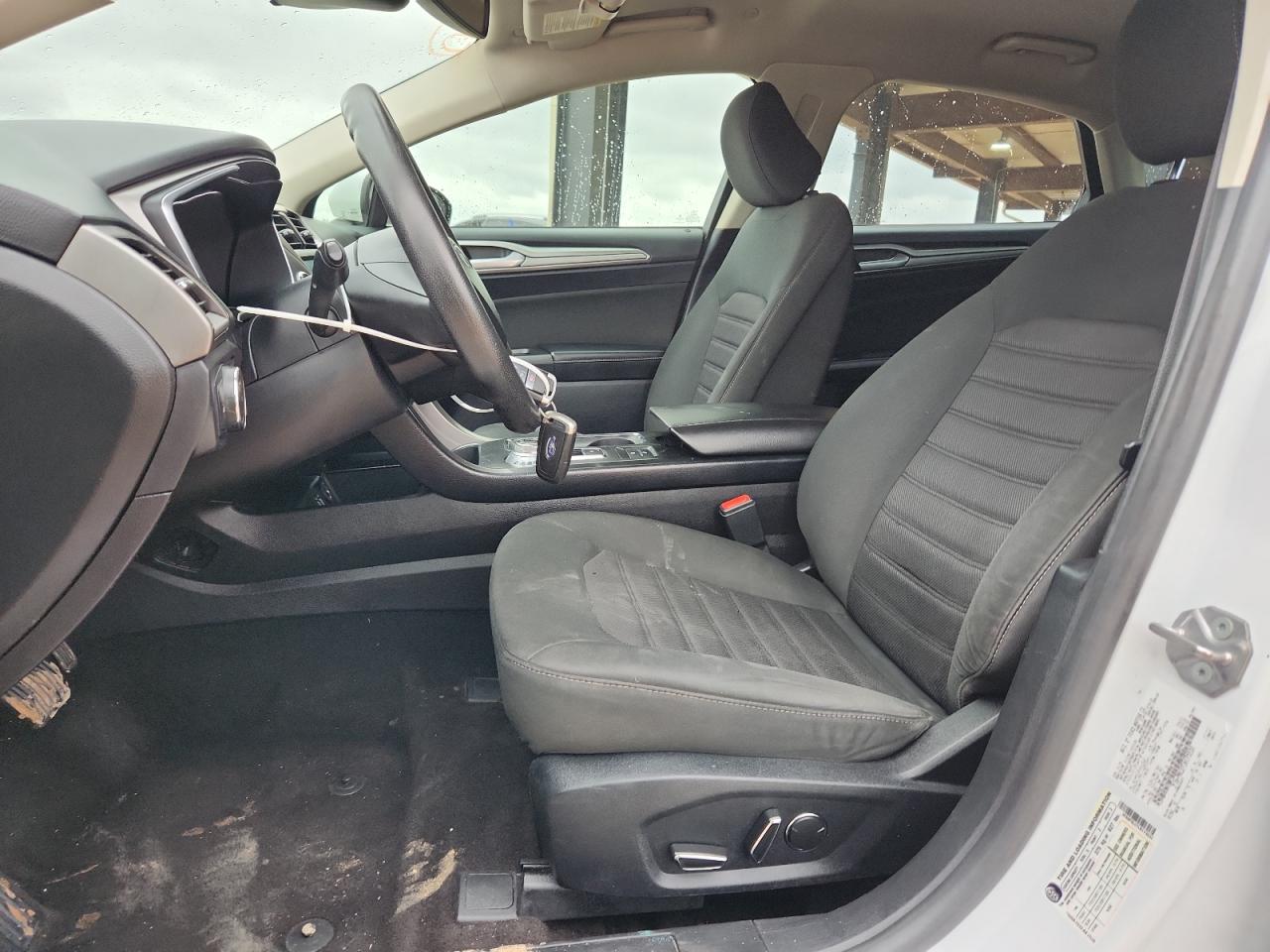 2020 Ford Fusion Se VIN: 3FA6P0LU7LR173531 Lot: 89674385