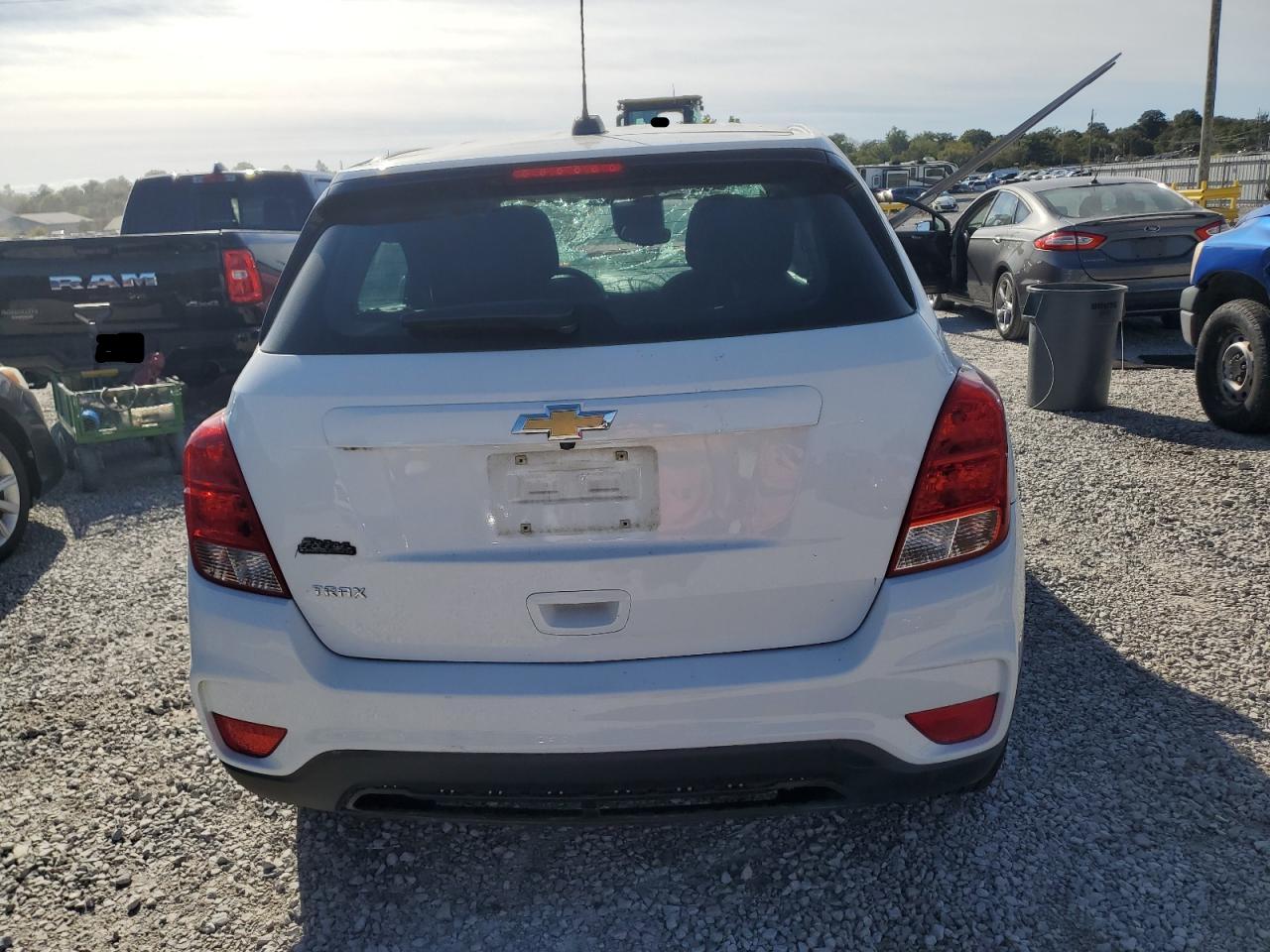 2020 Chevrolet Trax Ls VIN: KL7CJKSB7LB070217 Lot: 85928515