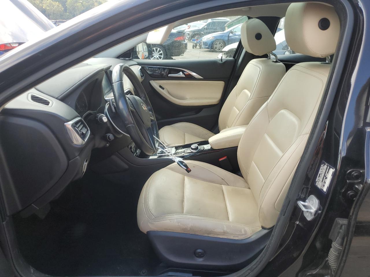 2017 Infiniti Qx30 Base VIN: SJKCH5CR3HA018492 Lot: 84944445