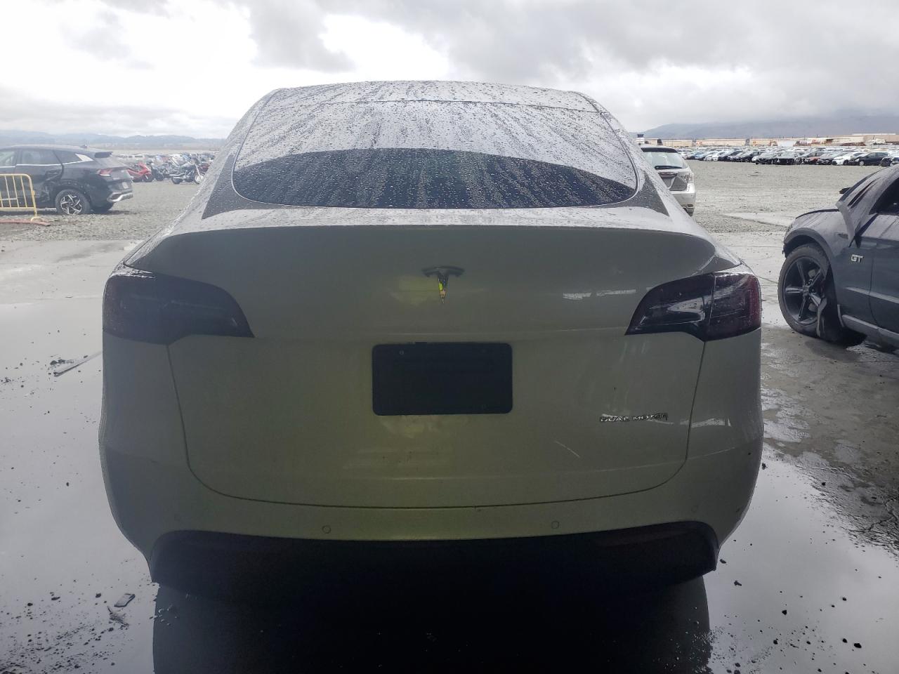 2022 Tesla Model Y VIN: 7SAYGDEE4NA015233 Lot: 86553295