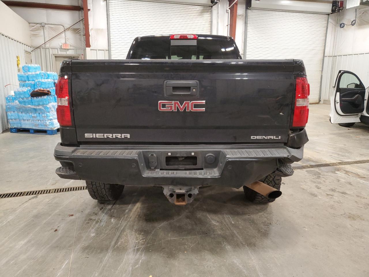 2018 GMC Sierra K2500 Denali VIN: 1GT12UEGXJF154161 Lot: 87457325