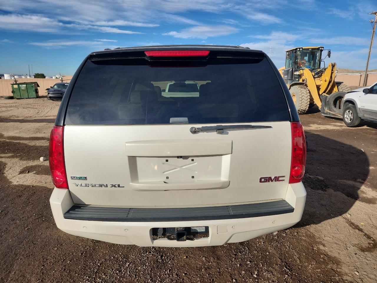 2011 GMC Yukon Xl K1500 Slt VIN: 1GKS2KE35BR184999 Lot: 90344675