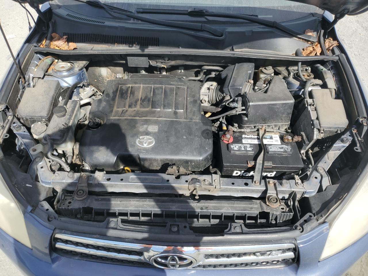 2008 Toyota Rav4 Limited VIN: JTMBK31V886044285 Lot: 89893475