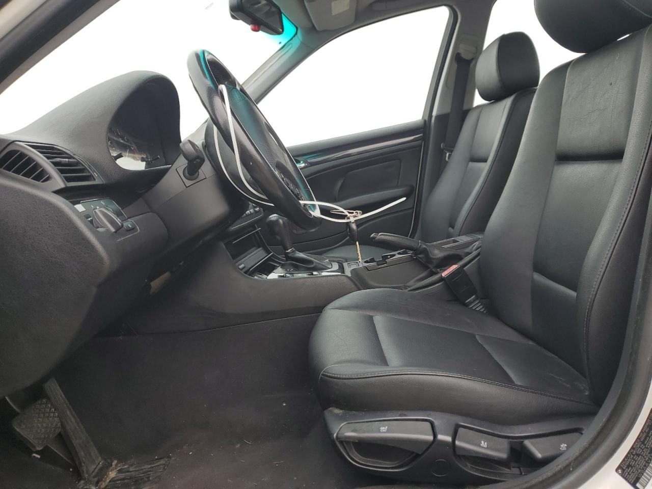 2001 BMW 325 I VIN: WBAAV33431EE80013 Lot: 89847125